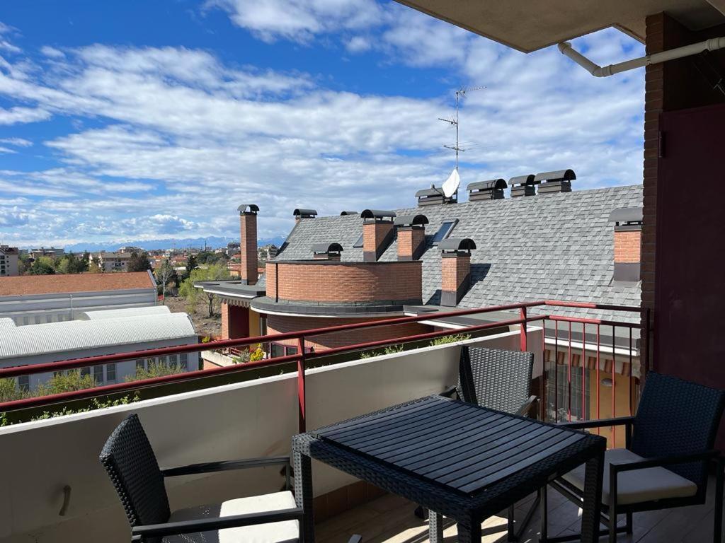 בוסטו ארסיציו Penthouse Suite - Skyline View מראה חיצוני תמונה